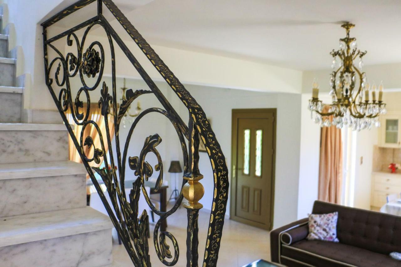 Maison Fleurs Diakopto Dış mekan fotoğraf