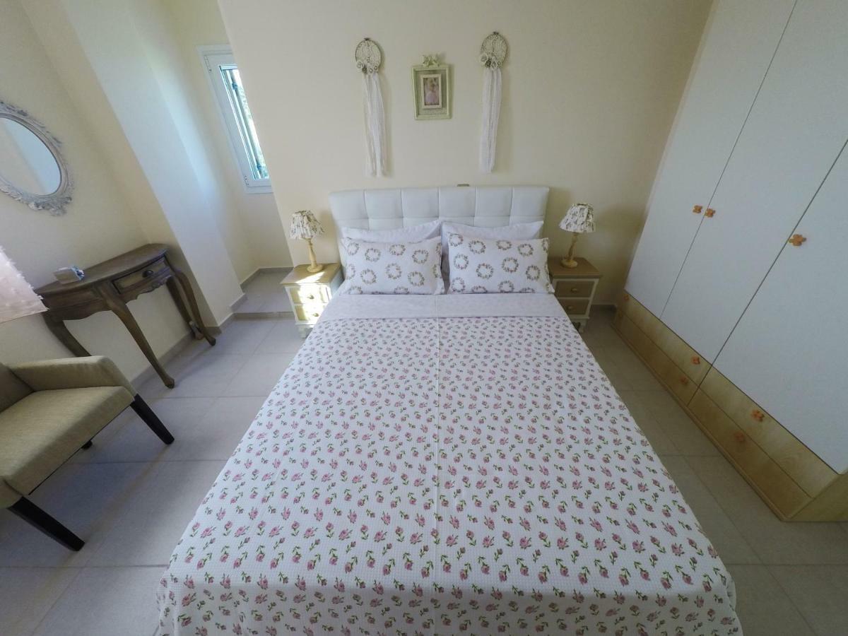Maison Fleurs Diakopto Dış mekan fotoğraf