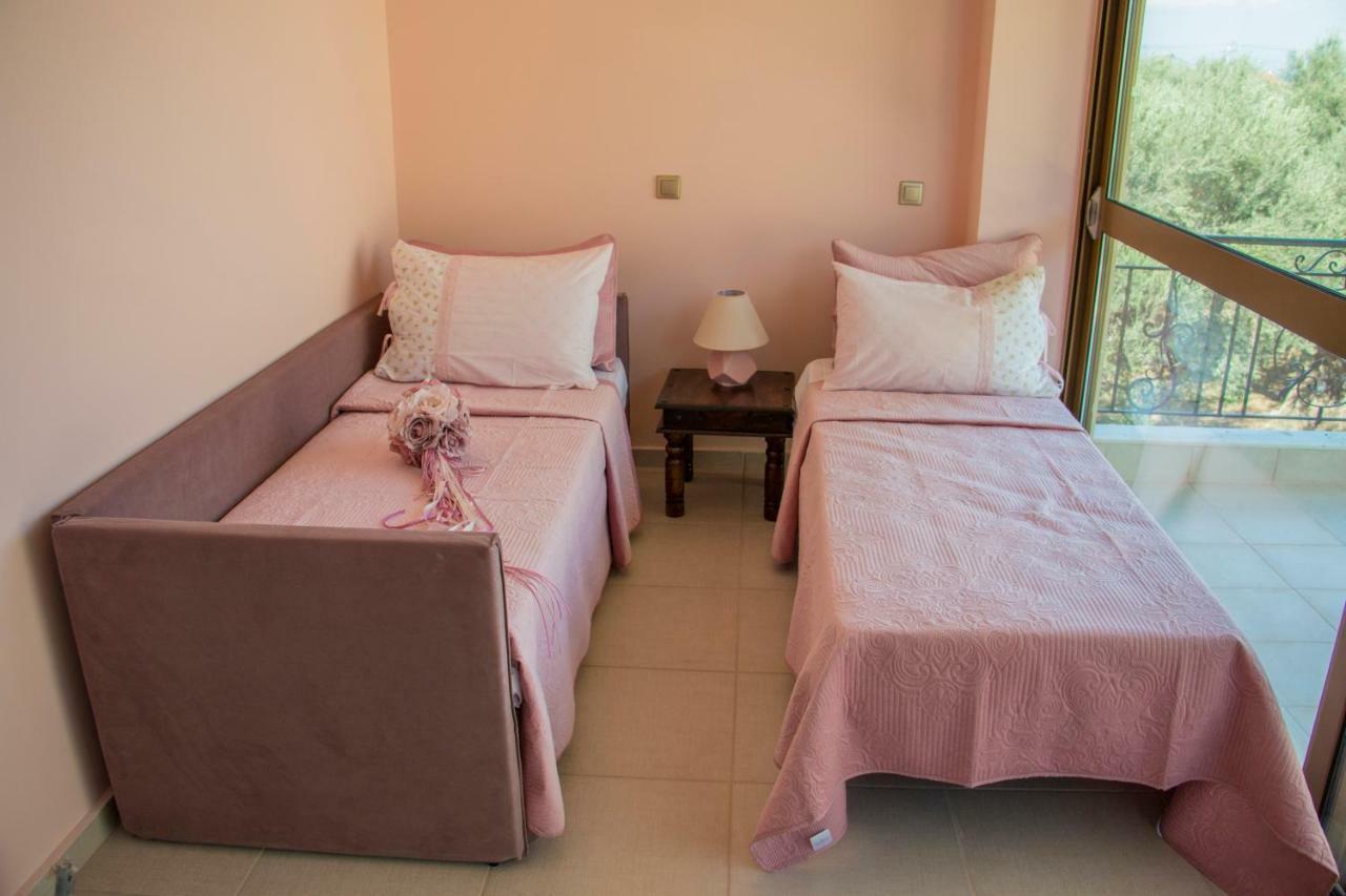 Maison Fleurs Diakopto Dış mekan fotoğraf