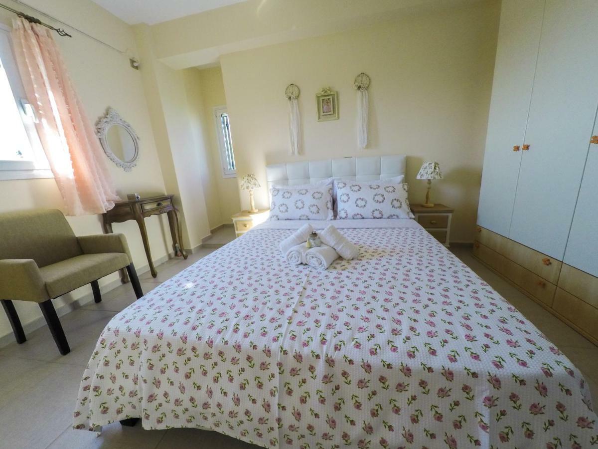 Maison Fleurs Diakopto Dış mekan fotoğraf