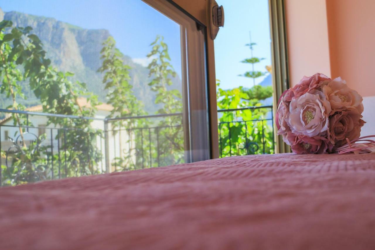 Maison Fleurs Diakopto Dış mekan fotoğraf